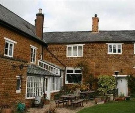 Kendal House B&B Towcester Ngoại thất bức ảnh